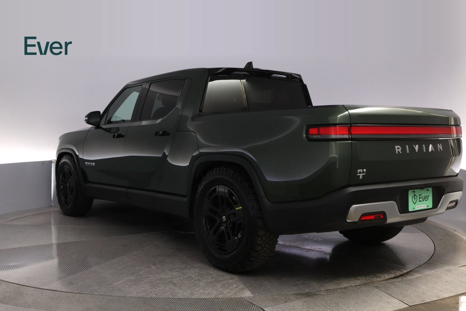 Used 2023 Rivian R1T Adventure Dual AWD/4WD image 17
