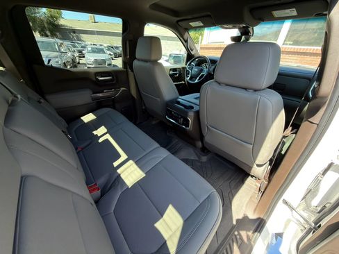 Used 2019 Chevrolet Silverado 1500 LTZ w/ LTZ Plus Package AWD/4WD image 12