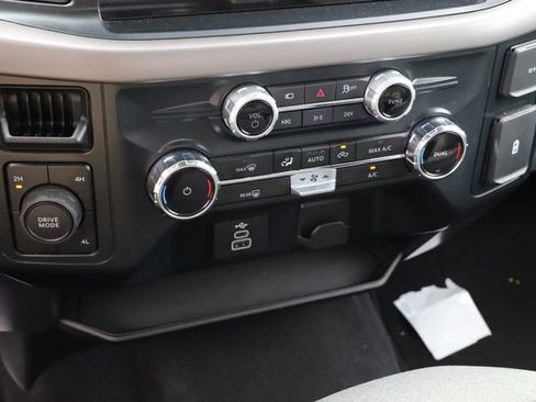 Used 2025 Ford F150 XLT w/ Equipment Group 301A Standard AWD/4WD image 29