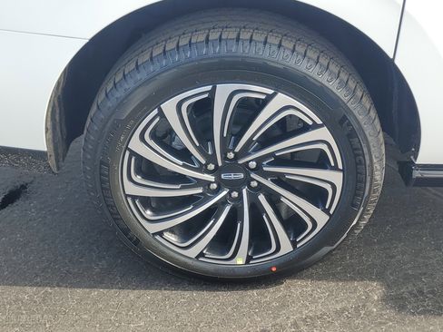 New 2026 Lincoln Navigator L Black Label image 5