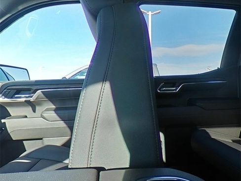 Used 2024 GMC Sierra 1500 SLT w/ SLT Premium Plus Package image 26