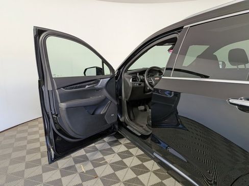 Certified 2024 Cadillac XT6 Premium Luxury w/ LPO, Floor Liner Package image 17