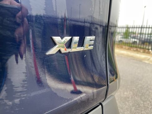 Used 2024 Toyota RAV4 XLE Premium FWD image 9