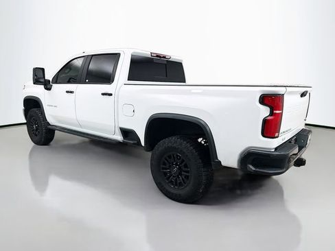 Used 2024 Chevrolet Silverado 2500 ZR2 image 7