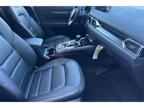 New 2025 MAZDA CX-5 Carbon Edition image 16