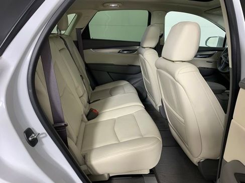 Used 2017 Cadillac XT5 Premium Luxury AWD/4WD image 23