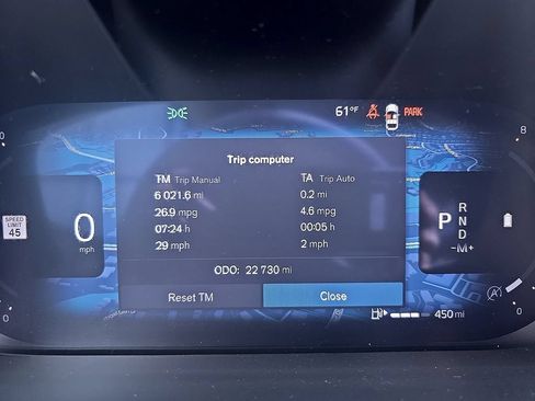Certified 2025 Volvo XC60 B5 Core AWD/4WD image 27