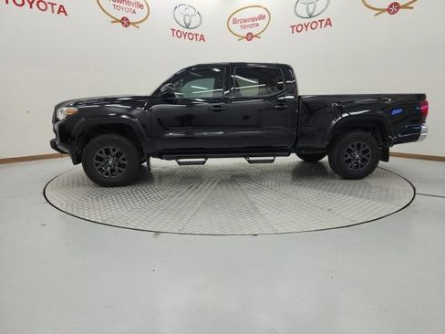 Used 2023 Toyota Tacoma SR5 RWD image 5