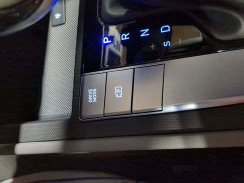 Used 2025 Hyundai Elantra Sport image 33