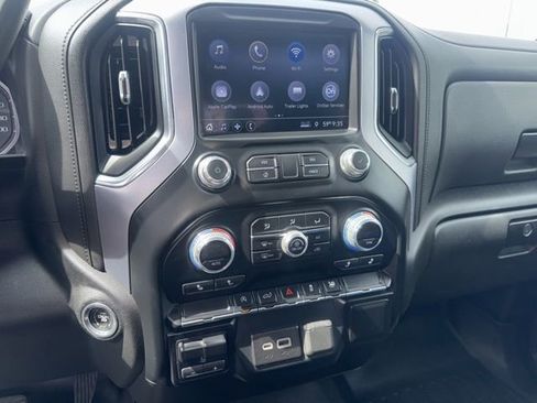 Used 2019 GMC Sierra 1500 SLE w/ SLE Convenience Package AWD/4WD image 16