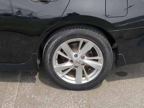 Used 2015 Nissan Altima 2.5 SV FWD image 10