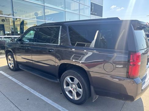 Used 2016 Chevrolet Suburban LT AWD/4WD image 8