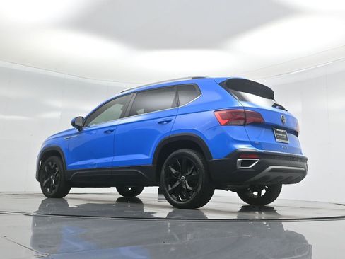 Used 2022 Volkswagen Taos SEL w/ Panoramic Sunroof Package image 51