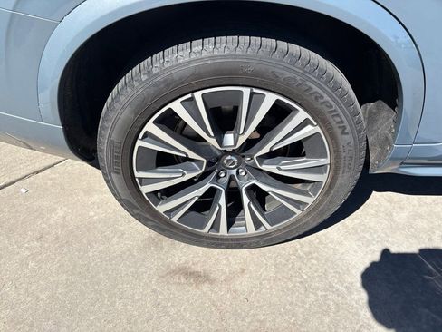 Used 2020 Volvo XC90 T6 Momentum w/ Protection Package Premier AWD/4WD image 13