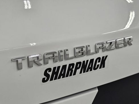 Used 2022 Chevrolet TrailBlazer LT w/ Convenience Package FWD image 32