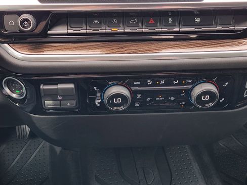 New 2026 Chevrolet Silverado 1500 RST AWD/4WD image 14