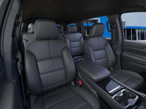 New 2026 Chevrolet Traverse High Country image 16