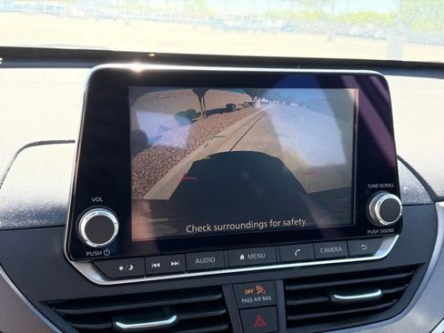 Used 2025 Nissan Altima 2.5 SR image 20