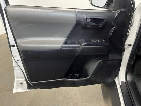 Used 2023 Toyota Tacoma SR AWD/4WD image 19