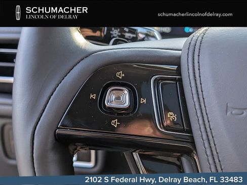 New 2026 Lincoln Aviator 2WD w/ Jet Appearance Package image 24