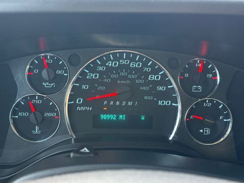 Used 2020 Chevrolet Express 2500 w/ Driver Convenience Package image 24
