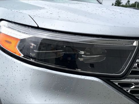 Certified 2022 Ford Explorer Limited image 28