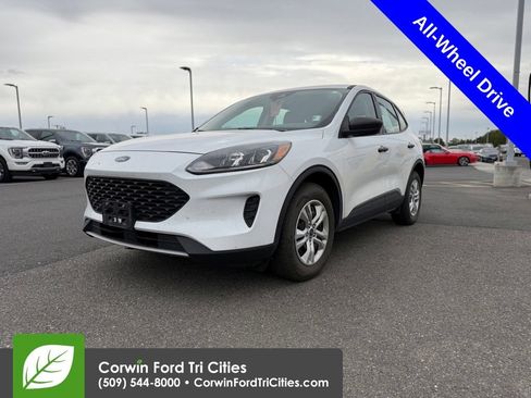 Used 2020 Ford Escape S AWD/4WD image 4