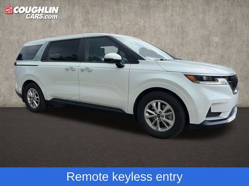Used 2023 Kia Carnival LX FWD image 10
