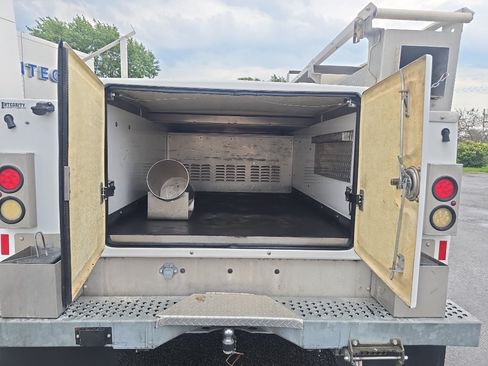 Used 2012 Chevrolet Silverado 3500 W/T RWD image 10