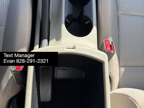 Used 2022 Kia Soul LX image 23