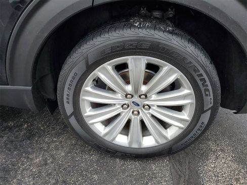 Used 2020 Ford Explorer Limited image 38