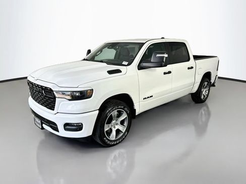 New 2026 RAM 1500 Express AWD/4WD image 3
