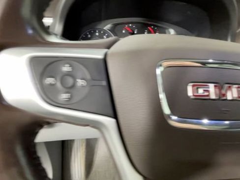 Used 2018 GMC Acadia SLT AWD/4WD image 25