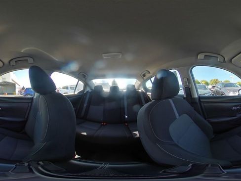 Used 2025 Nissan Sentra SV image 40