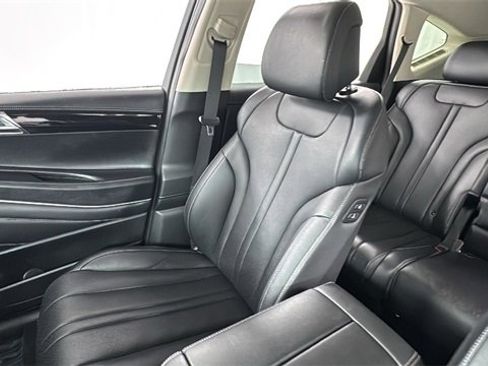 Used 2025 Genesis GV80 2.5T Standard image 13