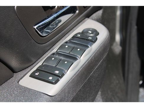 Used 2013 Chevrolet Silverado 2500 LTZ w/ LTZ Plus Package image 16