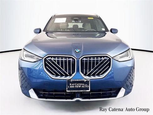 Used 2025 BMW X3 xDrive30i w/ Premium Package image 2