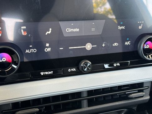 New 2026 Subaru Solterra AWD/4WD image 20
