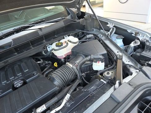 Used 2023 Chevrolet Silverado 1500 LT AWD/4WD image 74