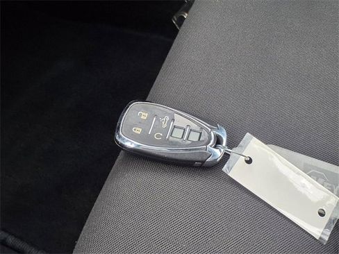 Used 2017 Chevrolet Camaro LT w/ Technology Package image 10