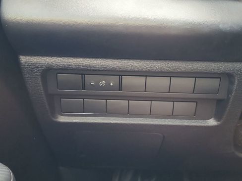 Used 2022 Mitsubishi Outlander ES image 24