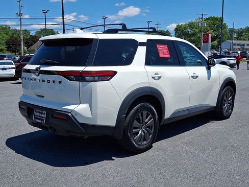 Certified 2023 Nissan Pathfinder SV w/ SV Premium Package AWD/4WD image 7