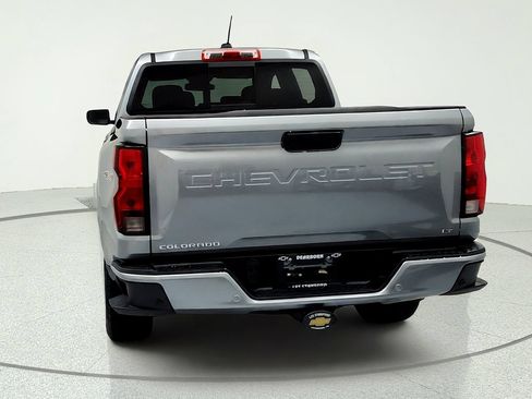 Used 2023 Chevrolet Colorado LT w/ LT Convenience Package II AWD/4WD image 4