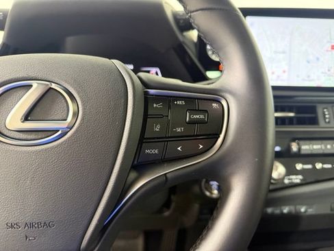 Certified 2025 Lexus ES 300h w/ Premium Package FWD image 27