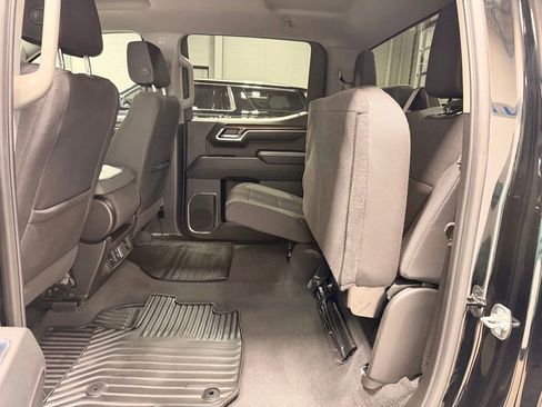 Used 2025 Chevrolet Silverado 1500 LT image 18