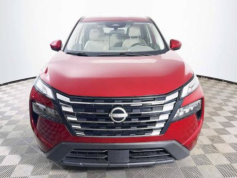 Certified 2025 Nissan Rogue SV AWD/4WD image 2