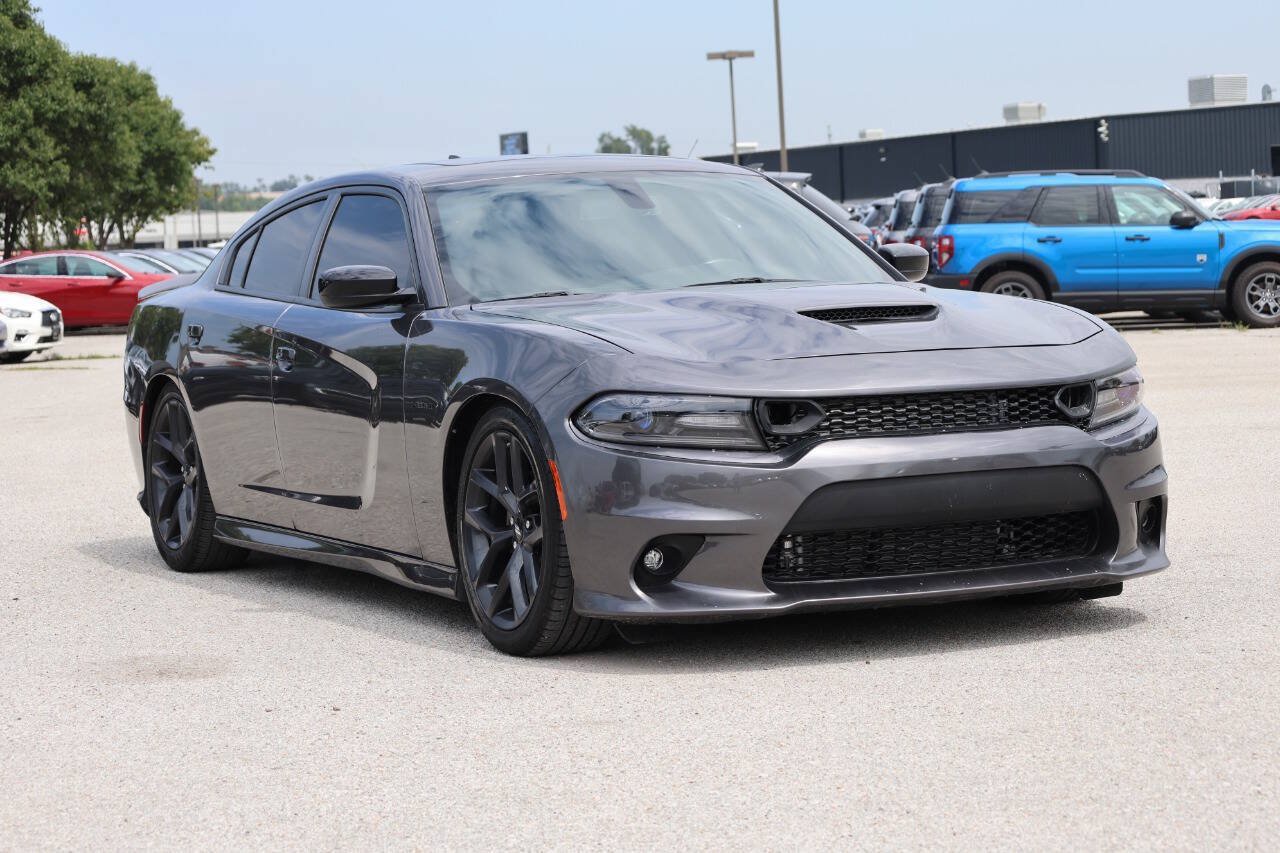 Used 2023 Dodge Charger R/T w/ Plus Group RWD image 4
