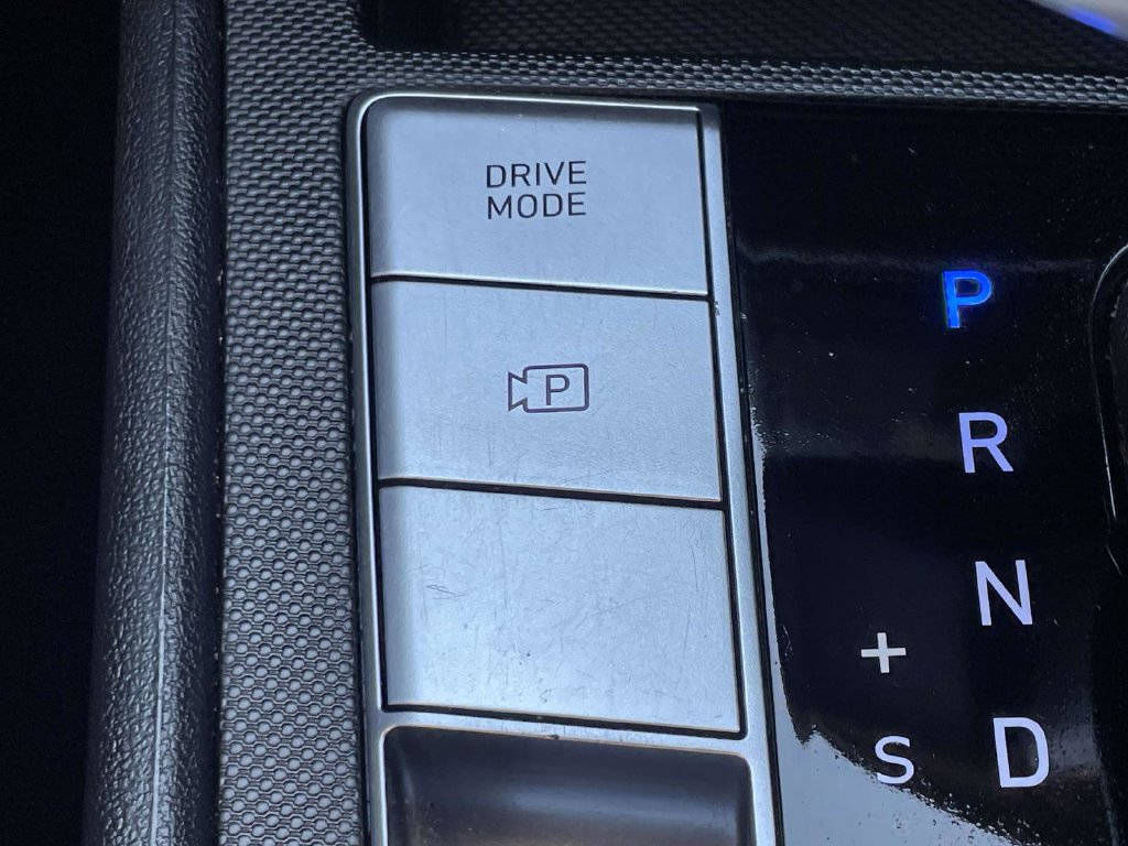 Used 2025 Hyundai Elantra SEL FWD image 43
