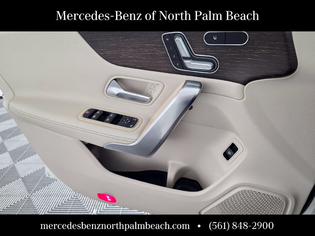 Used 2021 Mercedes-Benz CLA 250 image 21