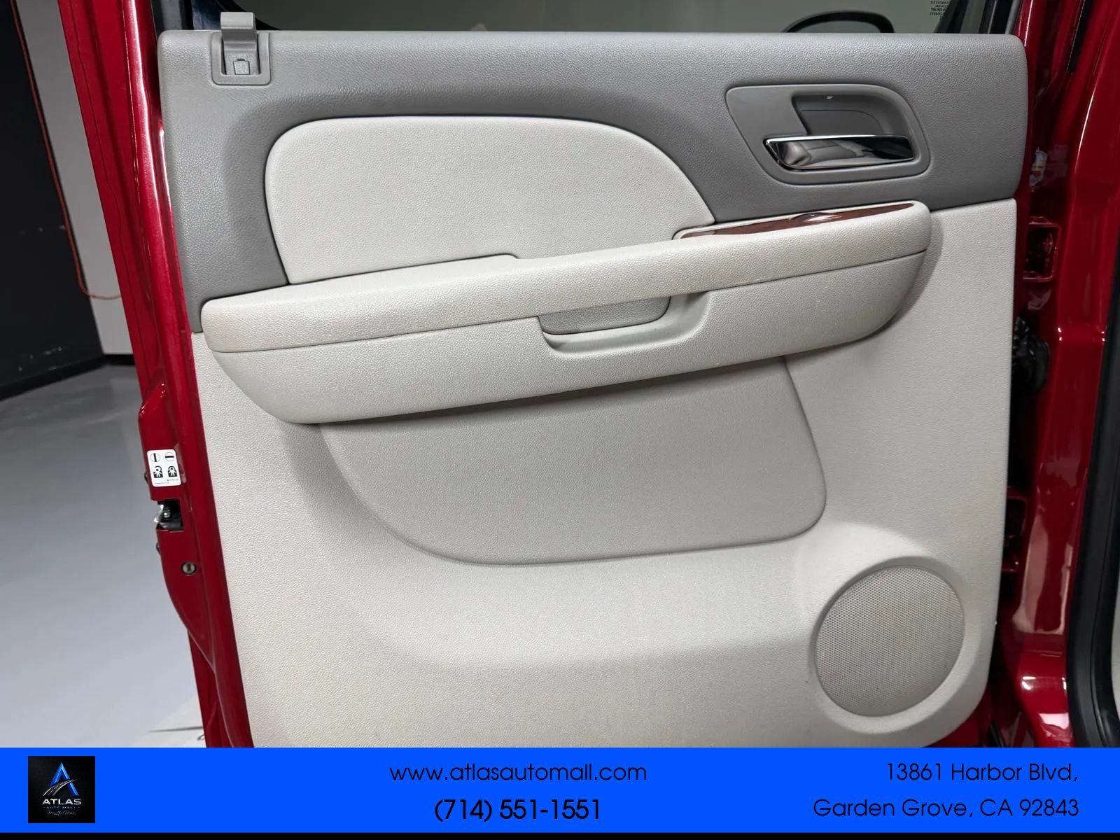 Used 2012 Chevrolet Suburban 2500 LT AWD/4WD image 20